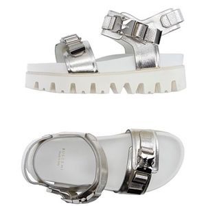 BUSCEMI Metallic Silver Leather Buckle Lug Sandals |Size: 36|